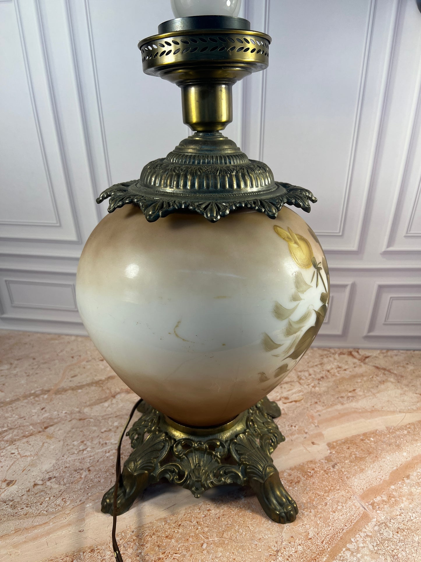 Vintage Gone With the Wind Style Floral Milk Glass Table Lamp photo 6