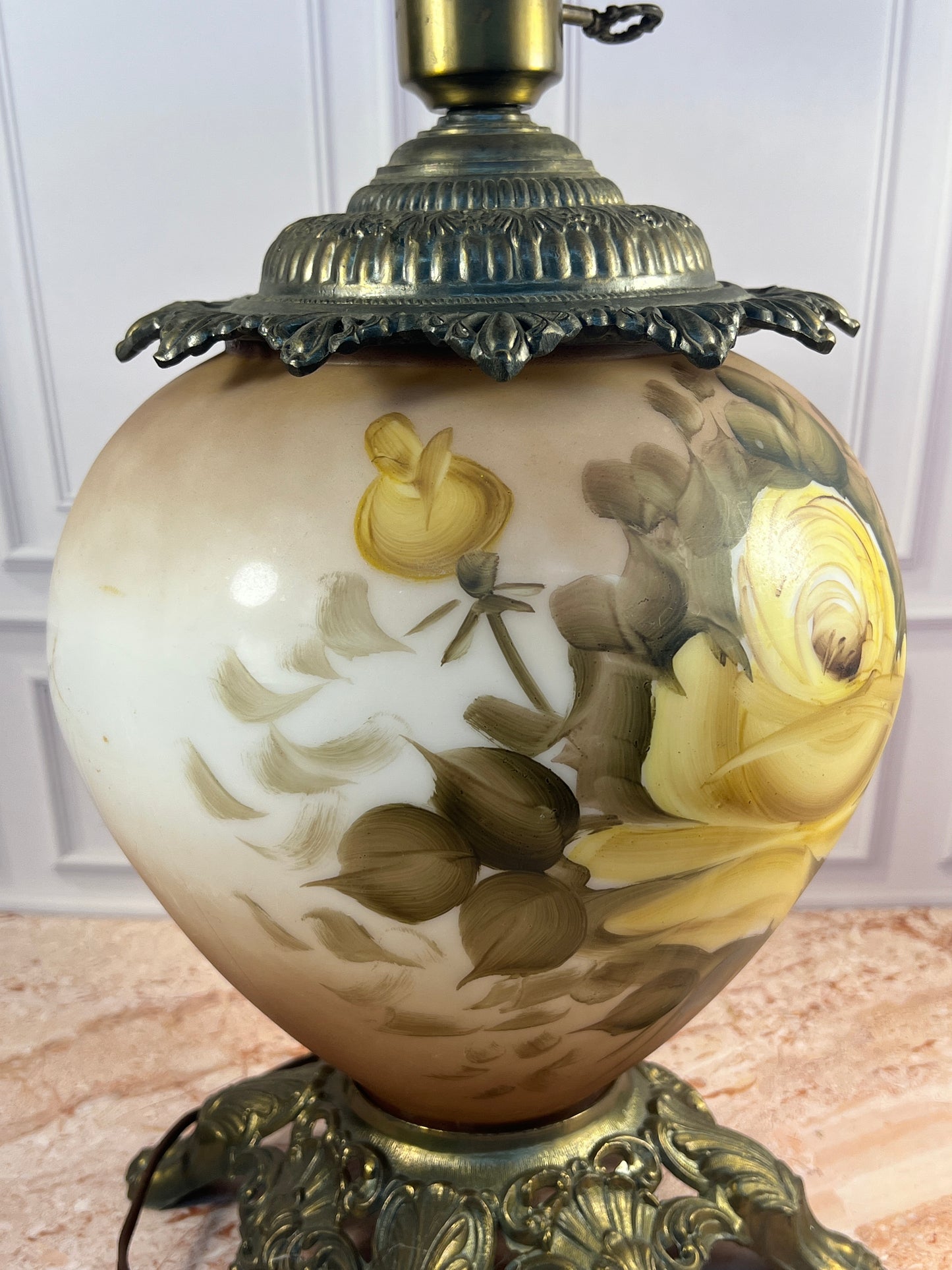 Vintage Gone With the Wind Style Floral Milk Glass Table Lamp photo 8