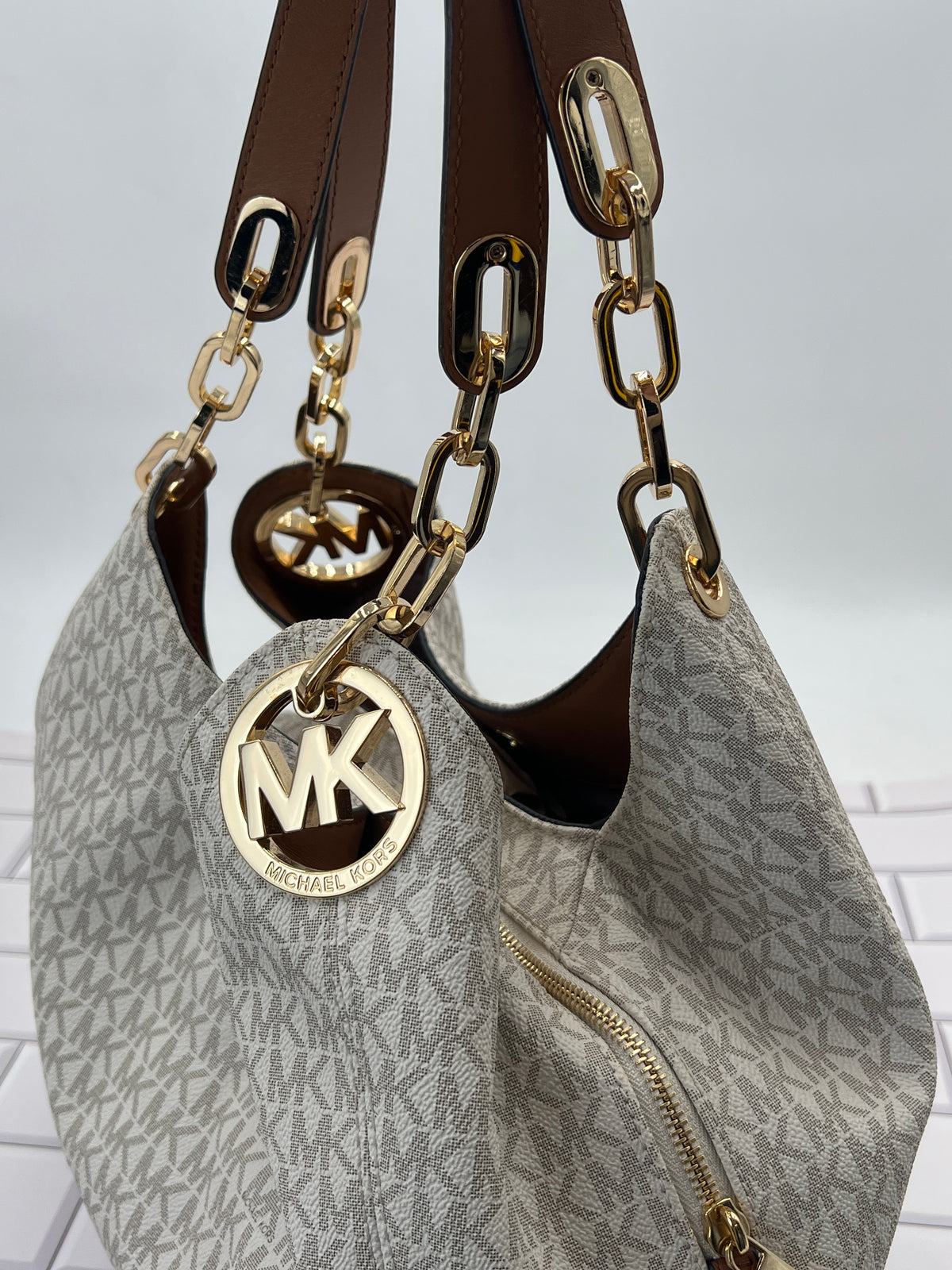 Michael Kors Lillie Large Signature Logo Shoulder Bag Vanilla photo 4