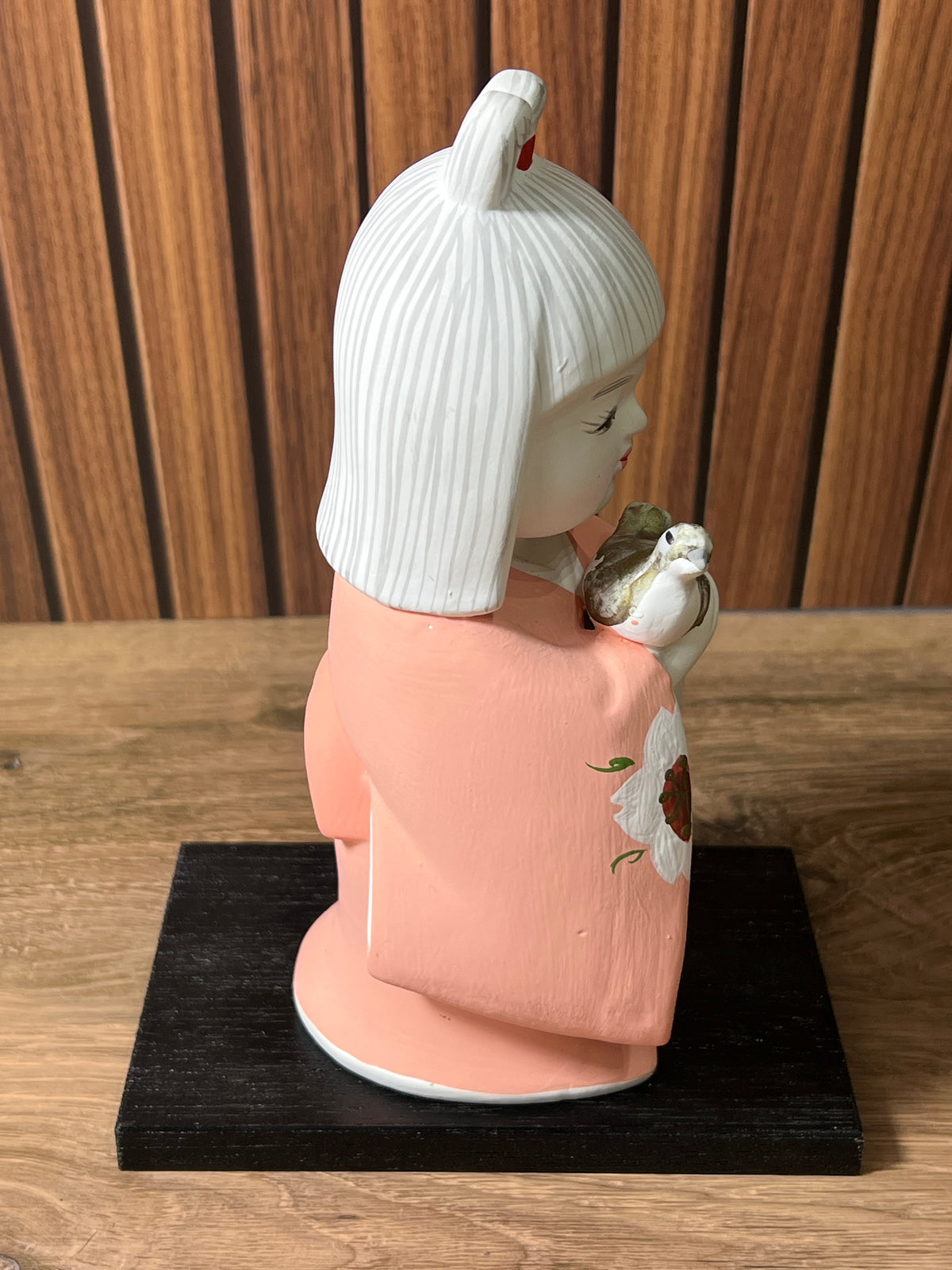 Japanese Girl Holding Bird Ceramic Figurine Pink Kimono photo 4