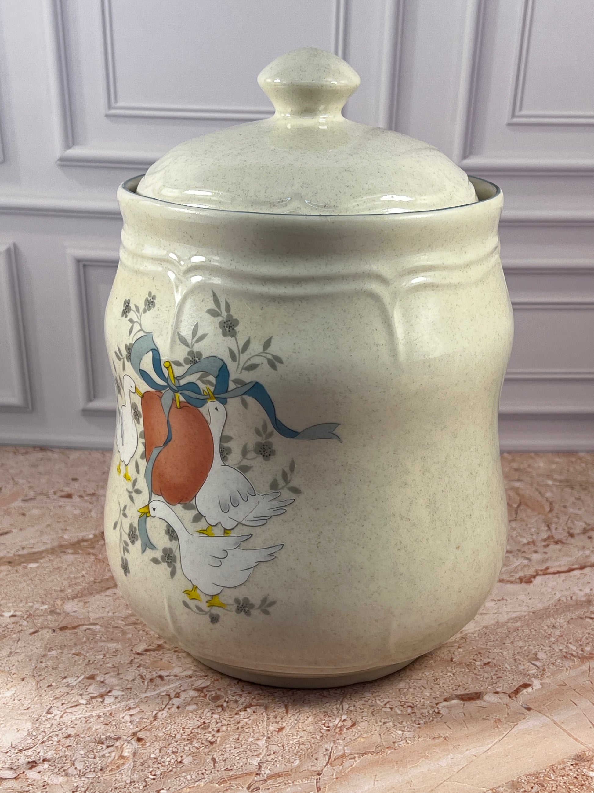 International China Marmalade Canister with Lid Goose Motif Taiwan photo 5