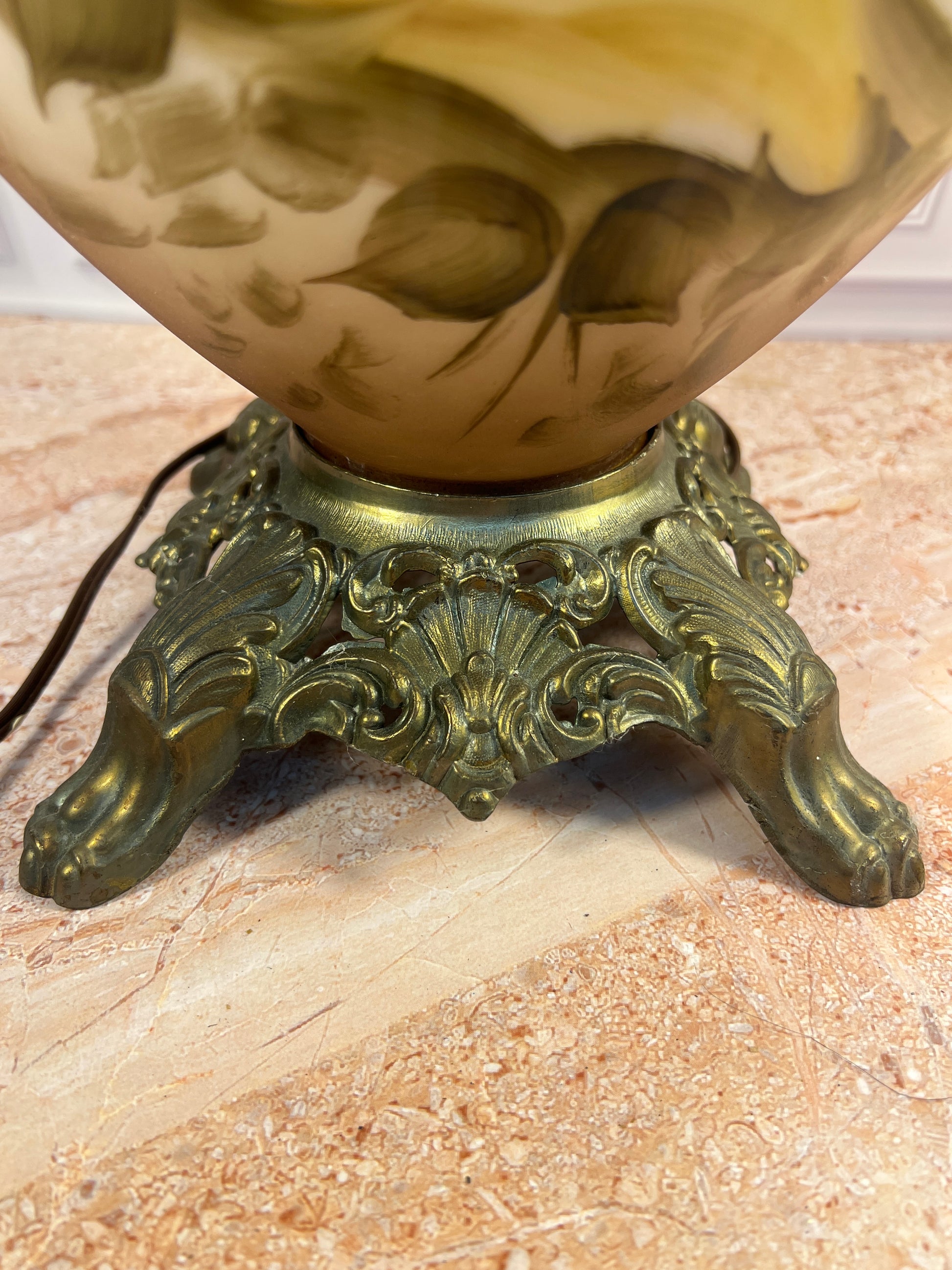 Vintage Gone With the Wind Style Floral Milk Glass Table Lamp photo 3