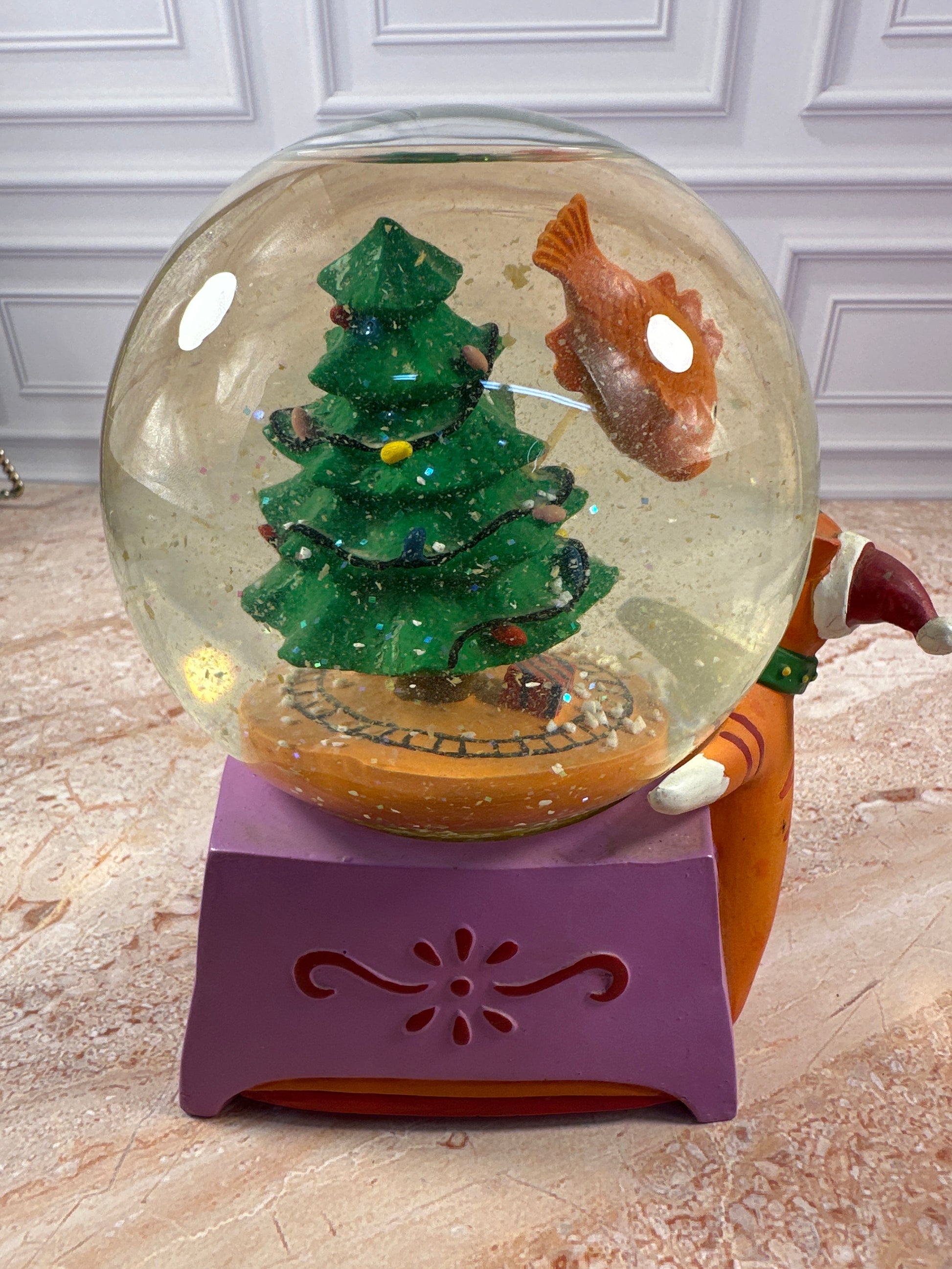 Department 56 1994 Christmas Snow Globe Cat Fish Tree Music Box photo 2