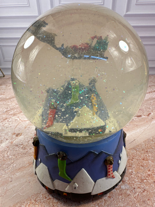Dept 56 1991 Christmas Sleigh Snow Globe Waterball Music Box photo 1