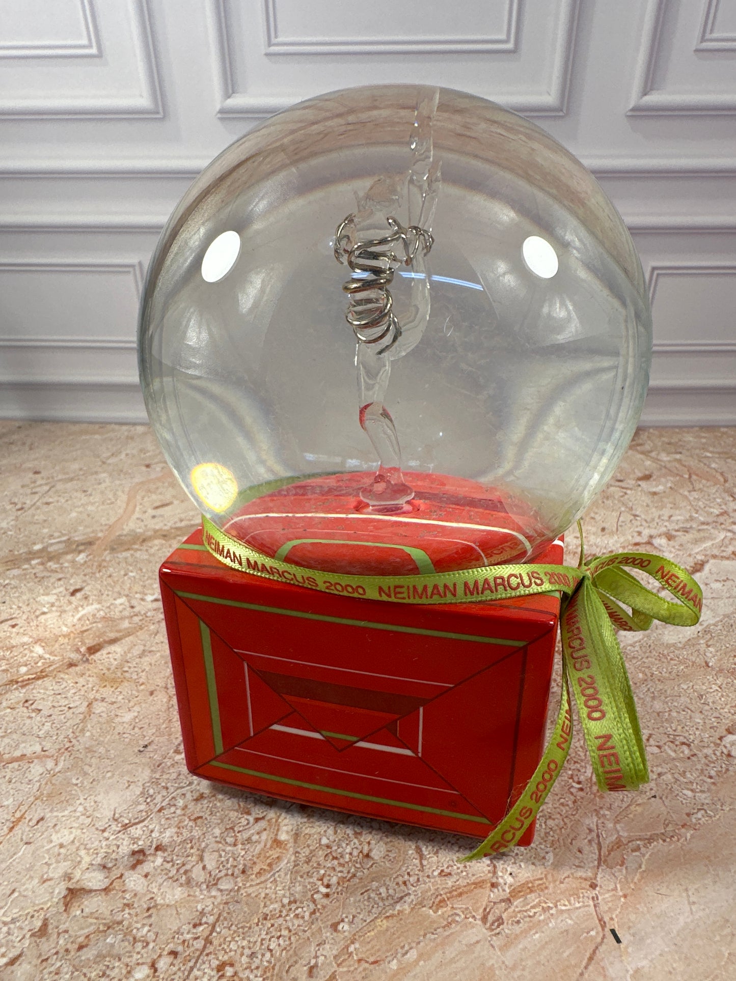 Department 56 Neiman Marcus 2000 Musical Skater Snow Globe photo 4